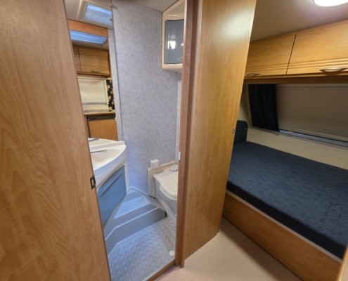 Caravelair Antares 440 - Toilet/was ruimte
