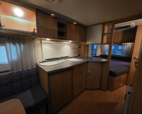 Knaus 500 FU - Keuken