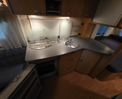 Knaus 500 FU - Keuken