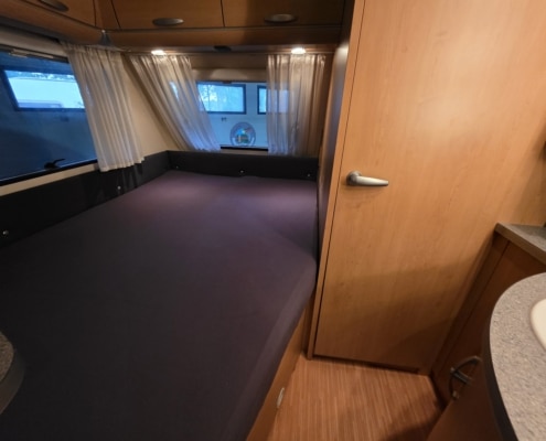 Knaus 500 FU - Frans bed